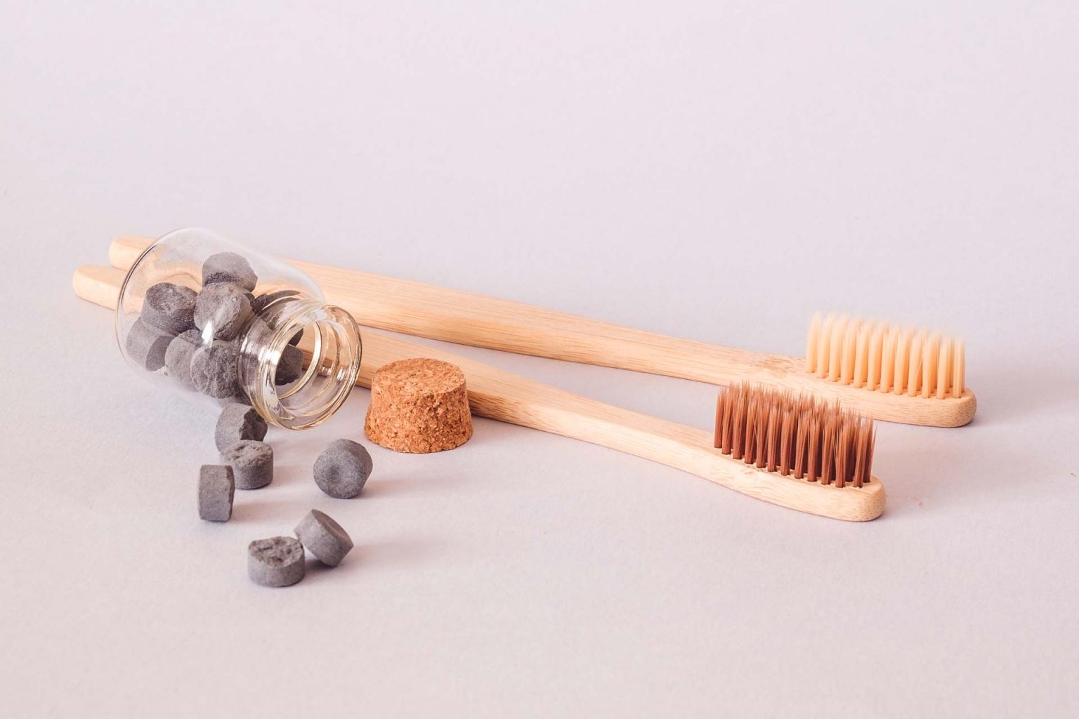 9 Best Zero Waste Toothpaste Options to Try This Year - Low Impact Love