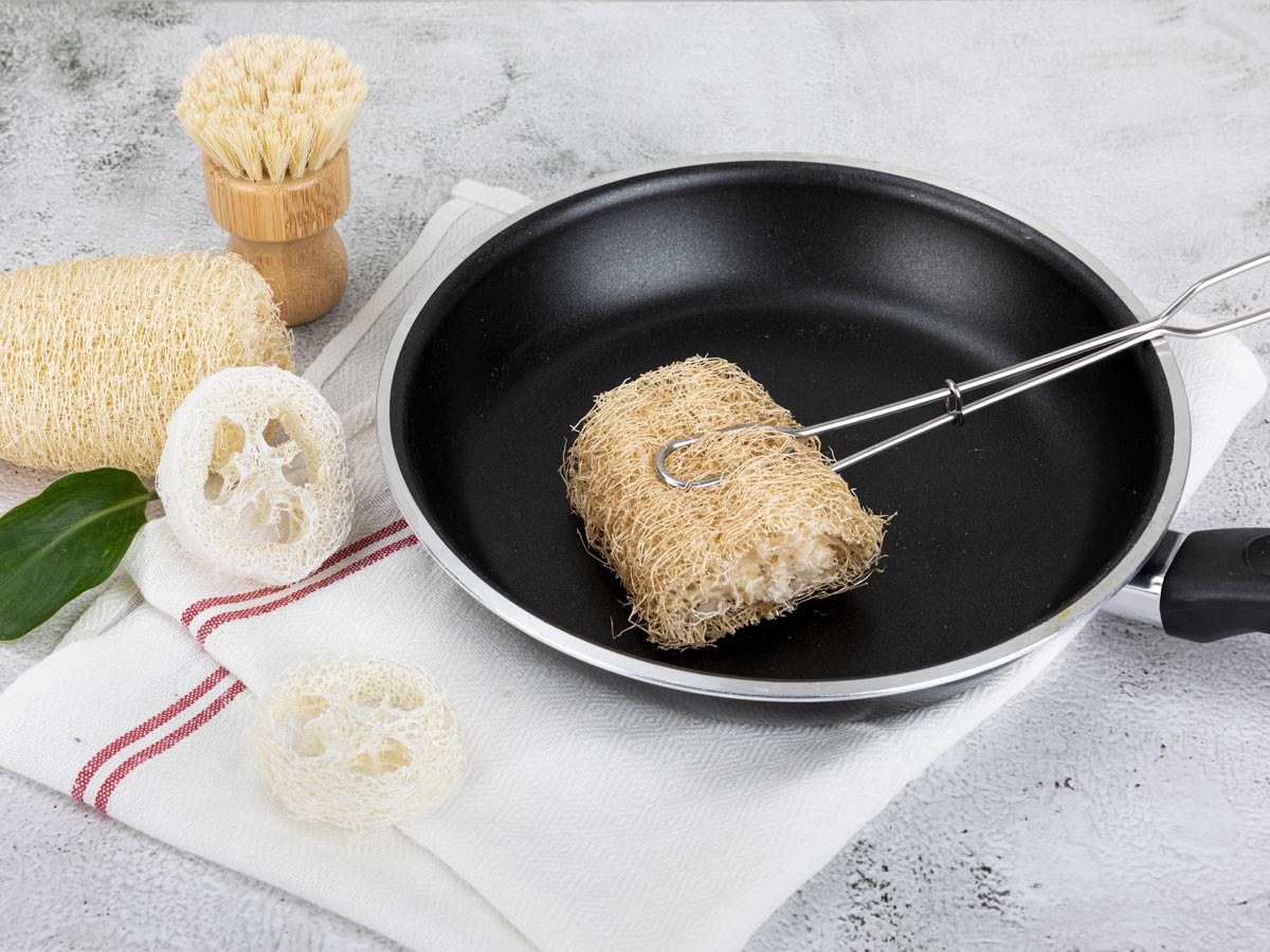 9 Best Zero Waste Dish Sponges & Alternatives to Clean Green Low