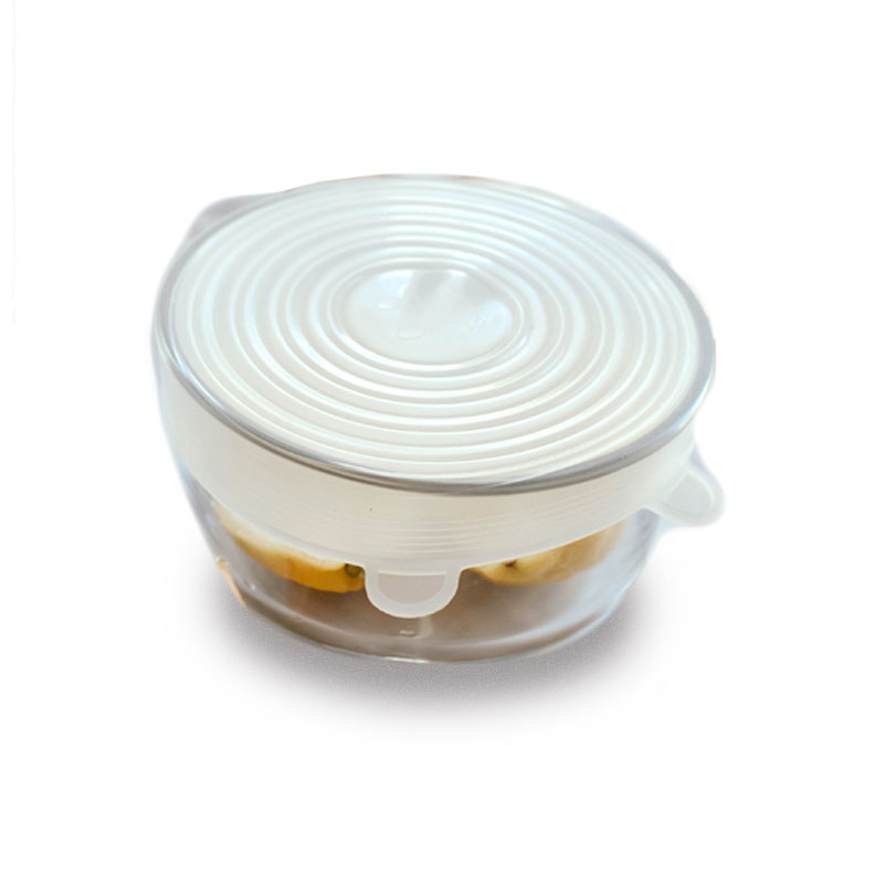 Isolated image of Zefiro silicone food lid on glass bowl.